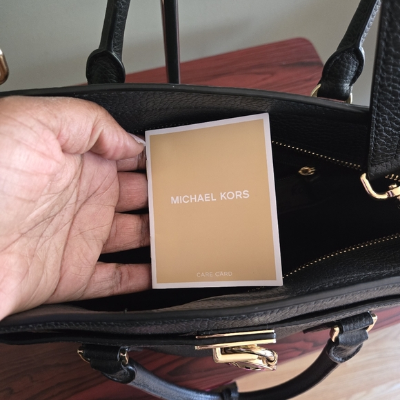 Michael Kors Hamilton Bag - Picture 6 of 11